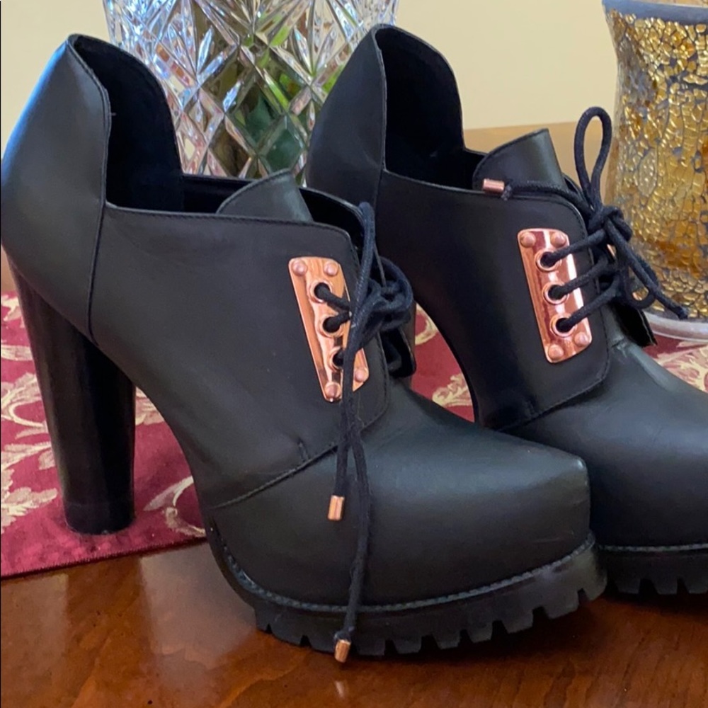 Black shoes